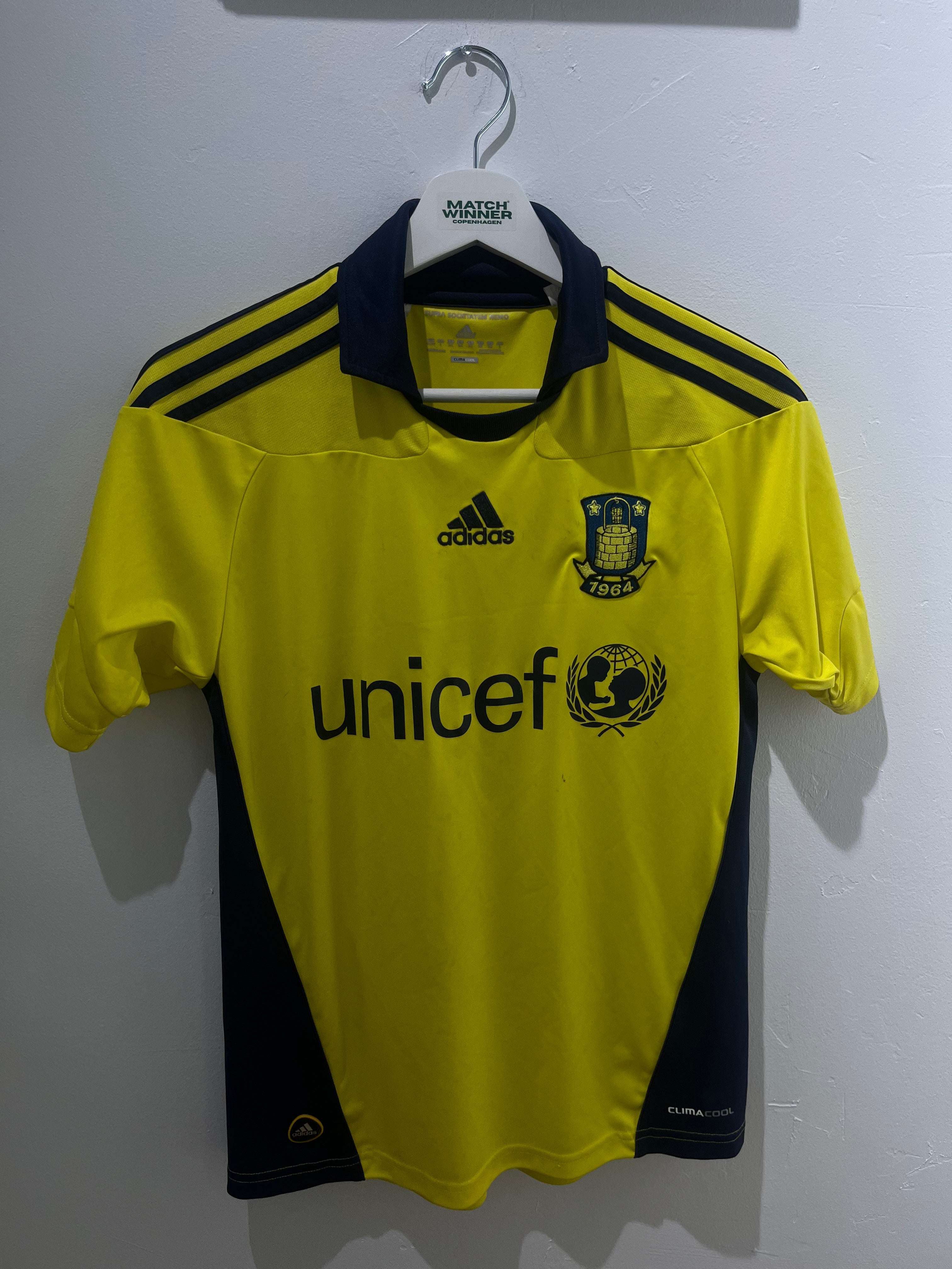 Forsiden af Krohn-dehli brøndby hjemme 2011/12 164 trøjen fra Brøndby IF.